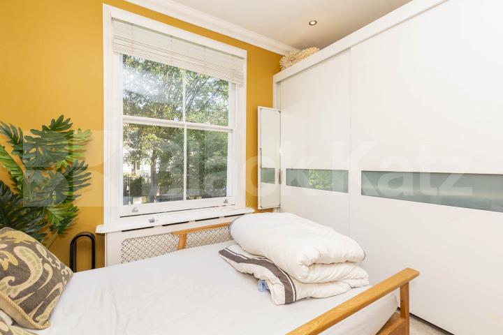 Luxury 2 bed with home office split over 2 floors with garden in a period house  Morton Road, De Beauvoir Town